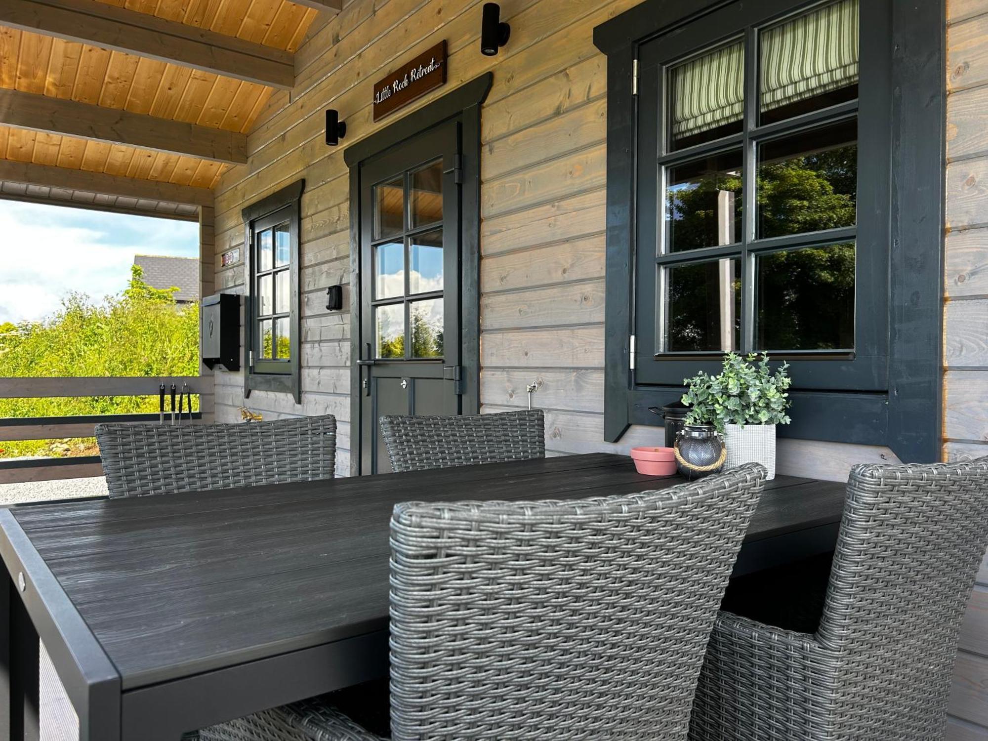 Little Rock Retreat Log Cabin With Hot Tub Castletown Gheoghegan Dış mekan fotoğraf