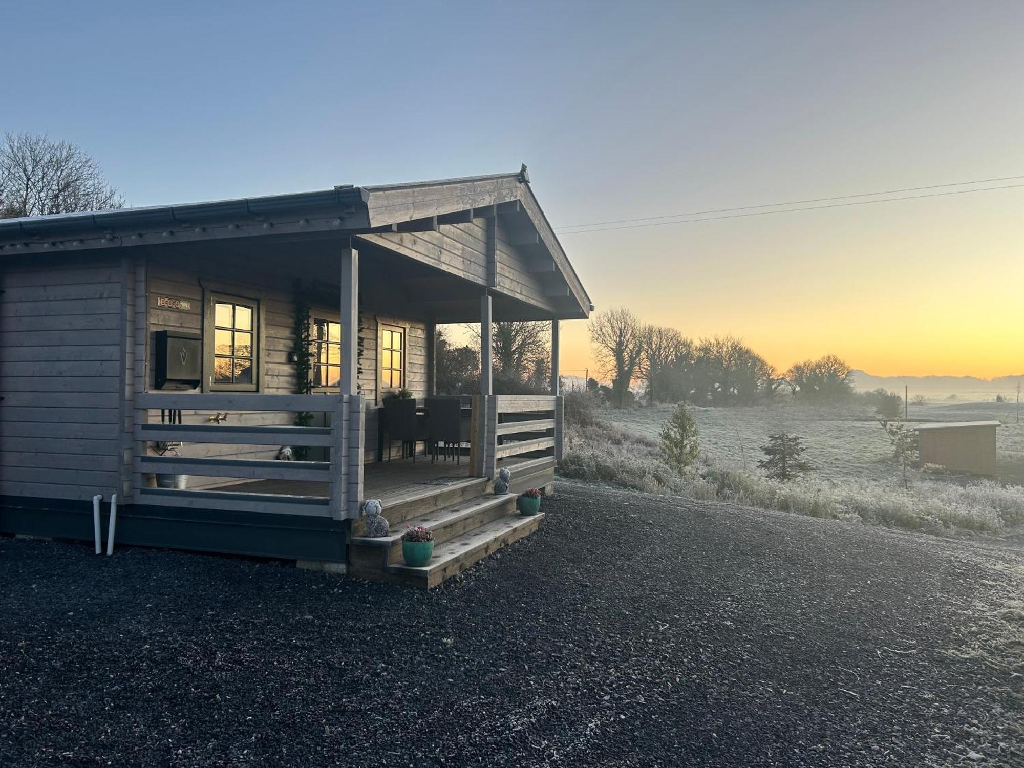 Little Rock Retreat Log Cabin With Hot Tub Castletown Gheoghegan Dış mekan fotoğraf